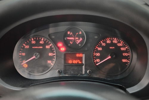 Imagen 11 de 16 de Peugeot Partner 1.6 B9 Corta