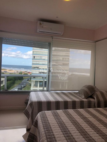 Imagen 2 de 10 de Apartamento En Venta En Punta Del Este