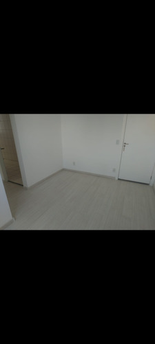 Apartamento 2 Quartos Sala Cozinha/serviço Banh. 1 V Garagem