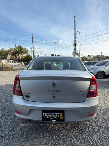 Renault Logan Familier 1.4