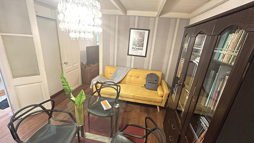 Casa En Venta 4 Dormitorios 2 Baños Reciclada La Comercial