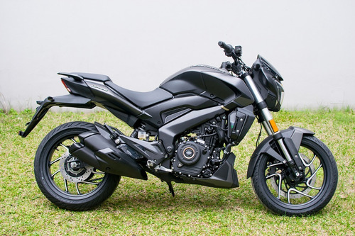 Imagen 1 de 15 de Moto Bajaj Dominar 400 Ug D400 0km 12 Cuotas Urquiza Motos