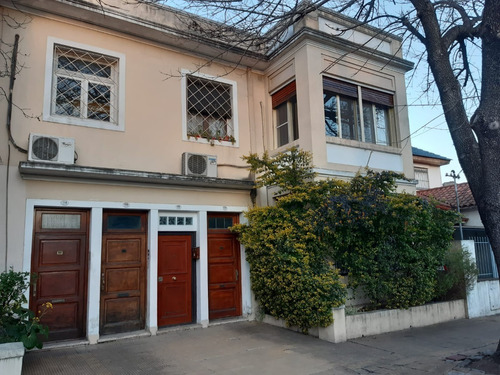 Departamento 4 Amb En Venta, Castelar Sur. 5 Cuadras De Estación. 