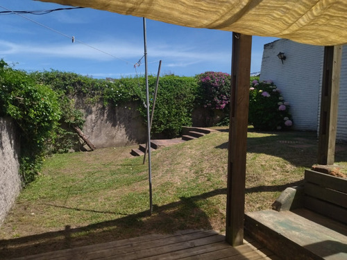 Cómoda Casa En La Paloma Para 6 Personas A 7 Cuadras De Playa El Cabito Y Los Botes