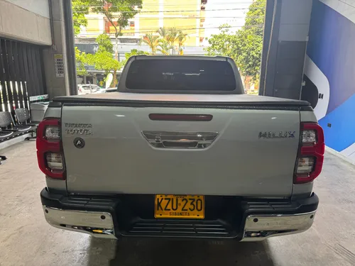 Toyota Hilux 2.4 Diésel 4X4