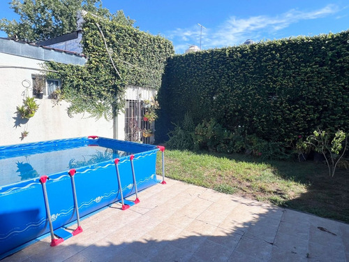Venta Casa 3 Amb - Cochera Quincho Jardin. Palomar