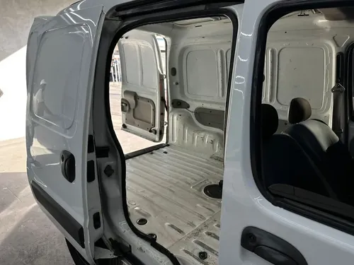 Renault Kangoo Express 1.6 16V Hi-Flex (com porta lateral corr