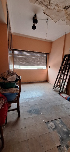 Local Con Vivienda En Venta En Valentin Alsina