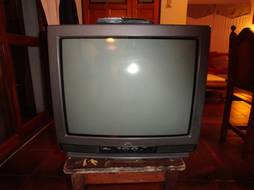 Tv 21 Pulgadas Con Control Remoto (a Reparar)
