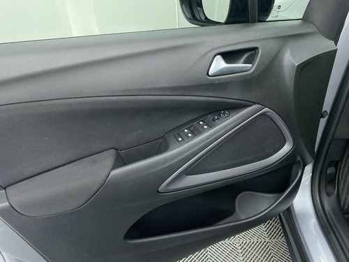 Imagen 14 de 25 de Opel Crossland 1.2 Turbo 2022