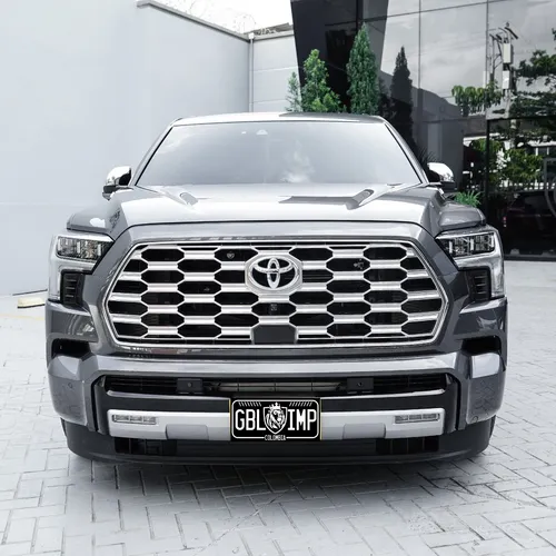 Toyota Sequoia Capstone