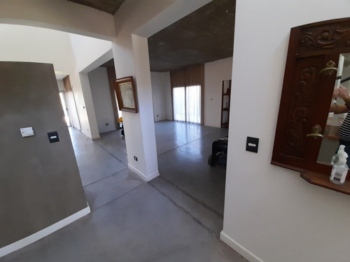 Imagen 9 de 30 de Chalet De 5 Ambientes - Barrio San Benito