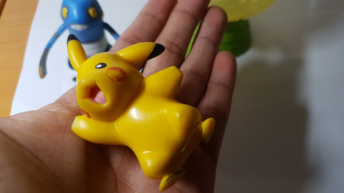 Pokémon | Croagunk | Pikachu | Set De Muñecos (Usado)