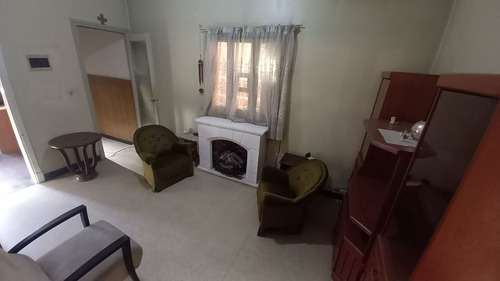 Venta Casa 6 Ambientes Excelente Ubicacion