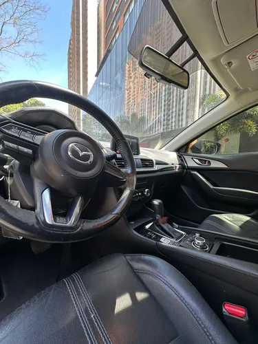 Mazda 3 2.0 Sport Touring