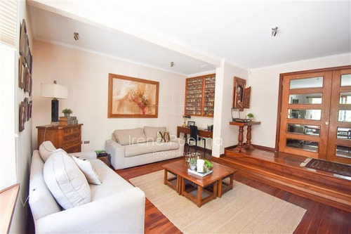 Casa En Venta De 5 Dorm. En Lo Barnechea