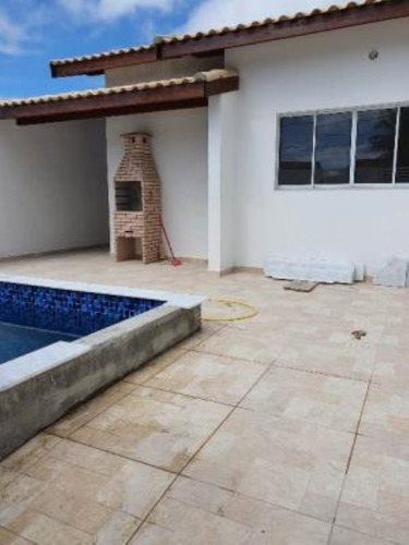 Imagem 10 de 15 de Casa No Bairro Cibratel 2, Em Itanhaém, Litoral Sul De São Paulo, Localizada No Lado Praia À 600 Metros Do Mar. Imóvel Com 150 M² De Terreno Sendo 82 M² De Área Construída. Possui Piscina, Área Gourme