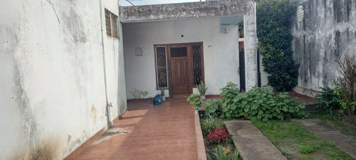 Venta Casa Ituzaingó Norte Con Local 3 Ambientes