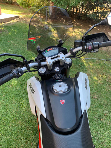 Imagen 7 de 19 de Ducati Hypermotard 939