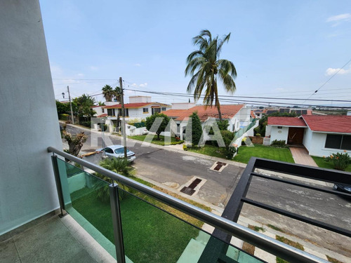 Casa En Venta En Morelos, Fraccionamiento Lomas De Cocoyoc
