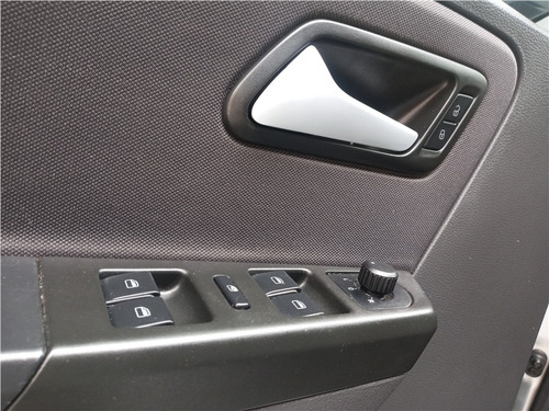Imagem 11 de 14 de Volkswagen Spacefox 1.6 Mi Trend 8v Flex 4p Automatizado