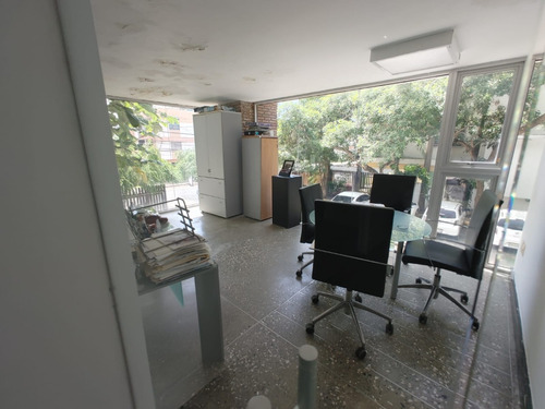 Alquilo Locales Oficinas En Mata Hambre, De: 43, 53, 60, 100, 113, 135 Y 150 Mts.2