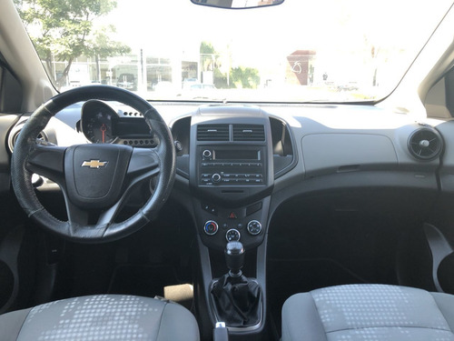 Imagen 15 de 15 de Chevrolet Sonic 4 Puertas