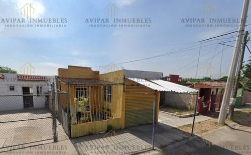 Venta De Casa En Sebastian El Grande, Tlajomulco, Jal. Alc144