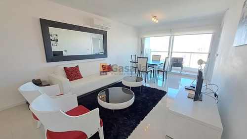 Espectacular Apartamento En Playa Brava. Ref. 3962