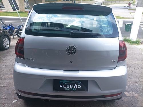 Imagem 6 de 11 de Volkswagen Fox 2014 1.6 Vht Highline Total Flex 5p