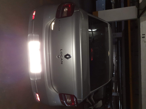 Renault Logan Authentique 1.0 16v (flex) 2017