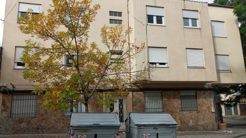 Apartamento En Pocitos 2 Dormitorios.