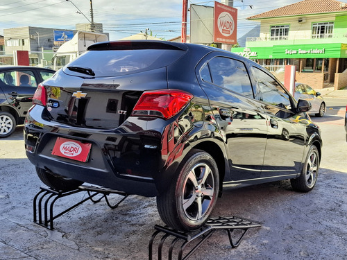 Chevrolet Onix 1.4 8V LTZ SPE/4 (Aut)