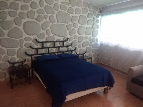 Rento Casa De Fin De Semana Lety Con Caldera De Gas En Cuern