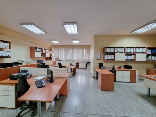 Imagen 5 de 11 de Maritza Lucena 04245105659 Vende Bella Oficina En Zona Industrial I Amoblada. Mls: 22-23758