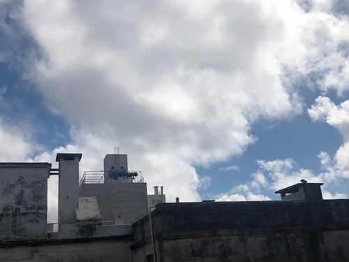 Imagen 13 de 14 de Juan Paullier Y 18 De Julio Al Frente Con Balcón