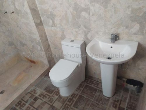 Imagen 30 de 30 de Apartamentos En Venta Lara Cabudare 21-20452 #m