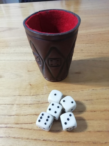 Juego Generala Cubilete Cuero Antiguo Cocido Con 5 Dados