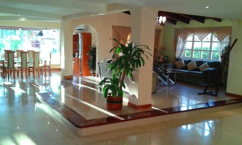 Imagen 2 de 14 de Casa En Alquiler En Lechería Urb. Las Villas