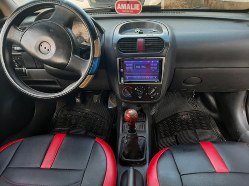 Imagen 7 de 9 de Chevrolet Corsa Evolution 1.4 1.4