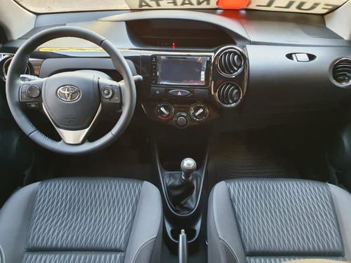Imagen 3 de 20 de Toyota Etios Xls Pack 1.5 0km 2023