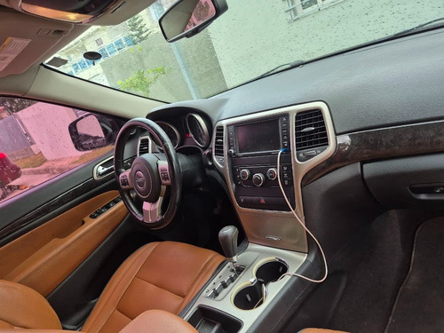 Jeep Cherokee, 4x2, 3.5lts, Color Negra ,