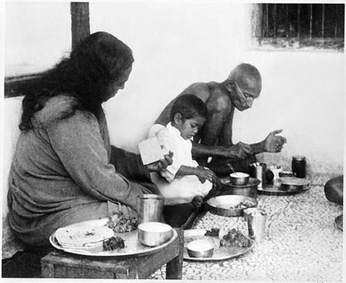 Imagen 3 de 5 de Autobiografía De Un Yogui - Tapas Duras (importado)