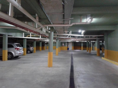 Imagen 4 de 8 de Cochera En Lomas De Zamora
