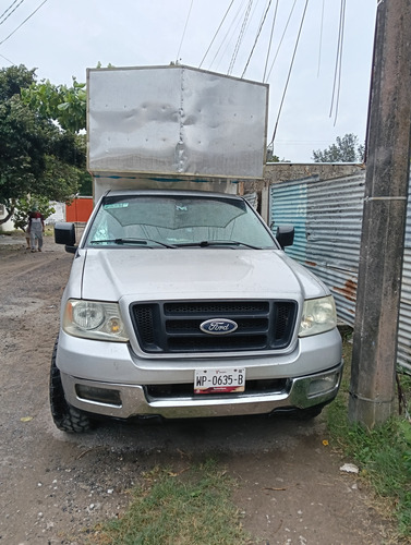 Ford F150 Automática 6 Cilindros