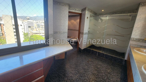 En Venta Amplio Apartamento, En La Florida. Pozo, Vista Al Avila #25-18144 Np