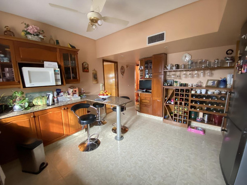 Imagen 12 de 27 de Venta Semipiso De 5 Ambientes Con Balcón, Doble Cochera Y Baulera En Quilmes (30045)