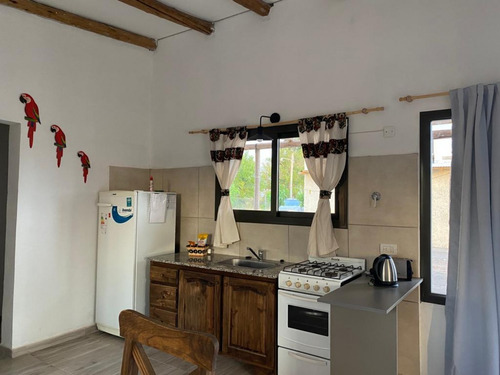 Vendo Complejo De Cabañas 5 Has Con 5 Cabañas Y 3.5 Has De Parral Con Tela. Las Paredes, San Rafael, Mendoza