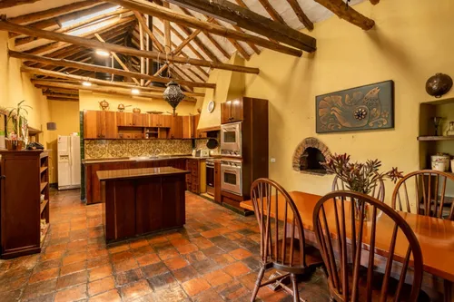 Oficina En Arriendo/venta En La Candelaria. Cod A15936