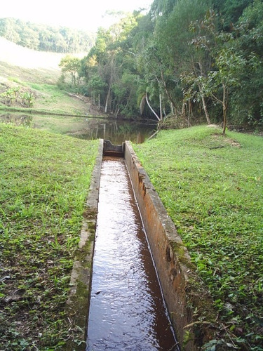 Sitio Em Ibiúna; 80.600 M2 Piscina, Lindo Lago, 02 Nascentes
